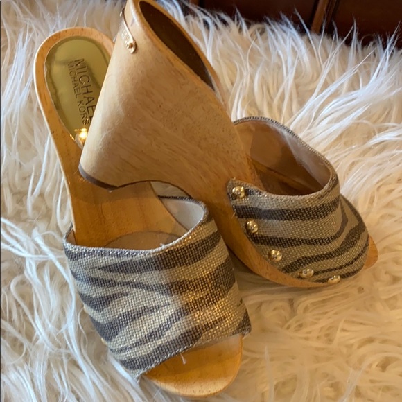 Zebra wood base platform - Picture 2 of 4